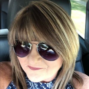 Meet your Posher, Jackie